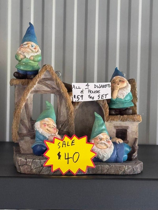 Dwarf and House Ornament Set