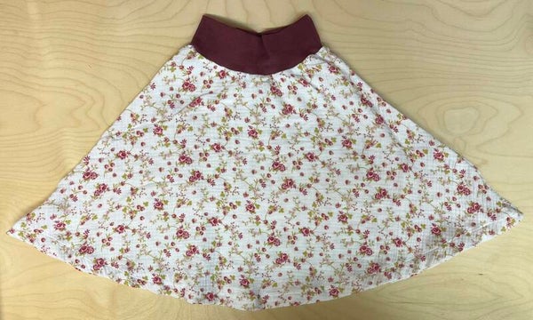 Jupes Musselin Weiss Rosen Gr.122