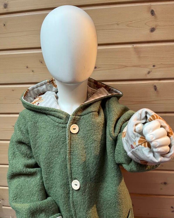 Wollwalk Jacke Grün/Löwe Gr.110/116