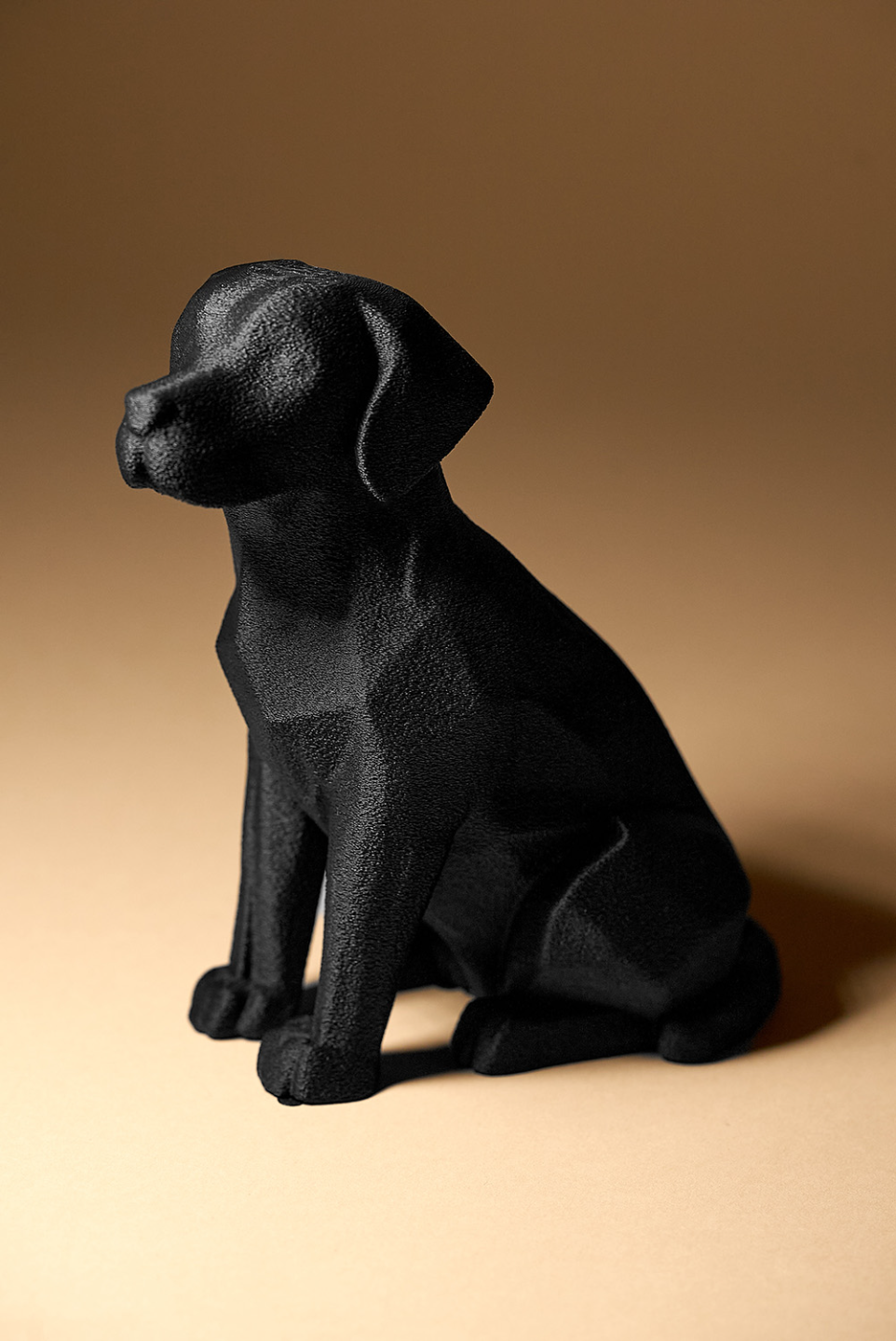 Chien décoratif low poly imprimé en 3D
