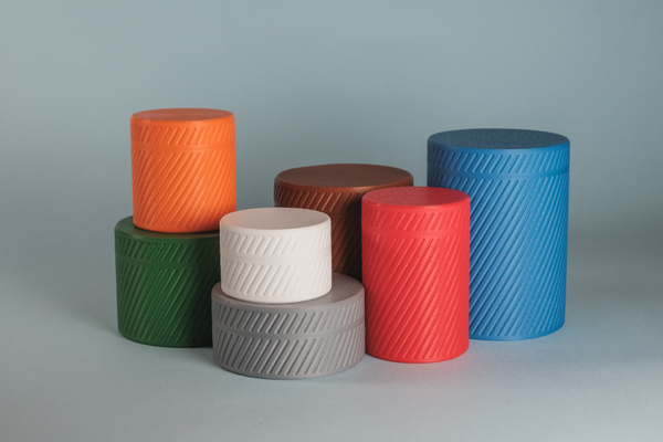 Boîte ronde striée avec couvercle imprimée en 3D "HAUT"