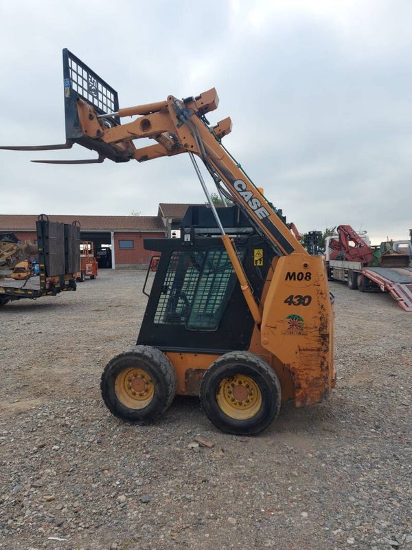 Paletta usata CASE LLC430