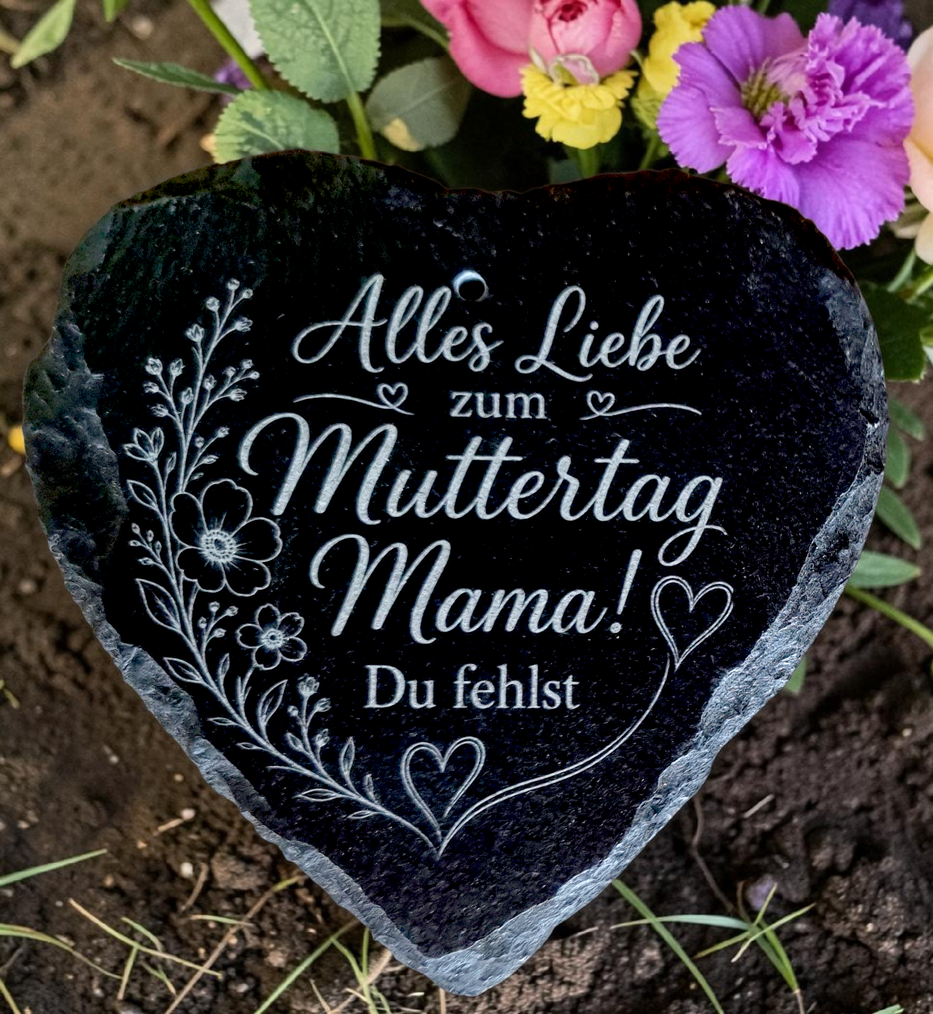 Gelaserte Schieferherzen mit Stab (10 x 10 cm) – liebevolle Grabdekoration zum Muttertag