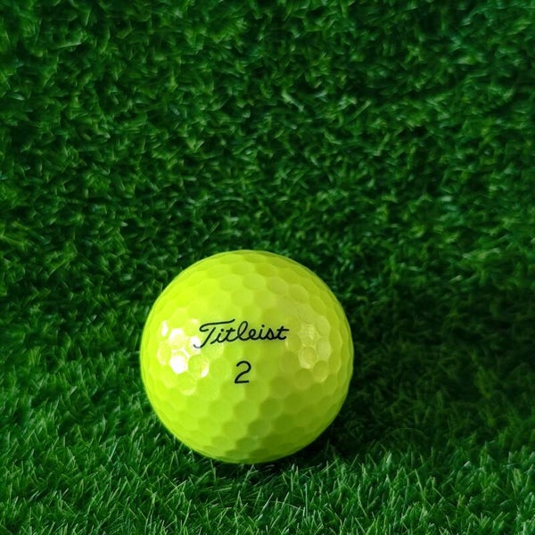 Titleist AVX