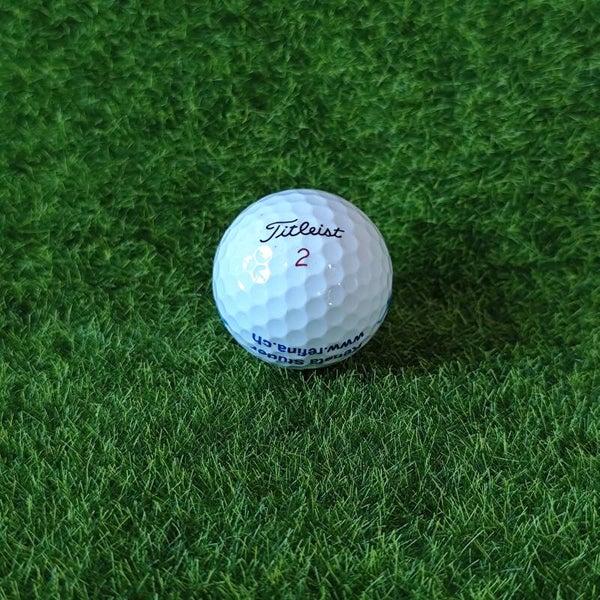 Titleist NXT Tour