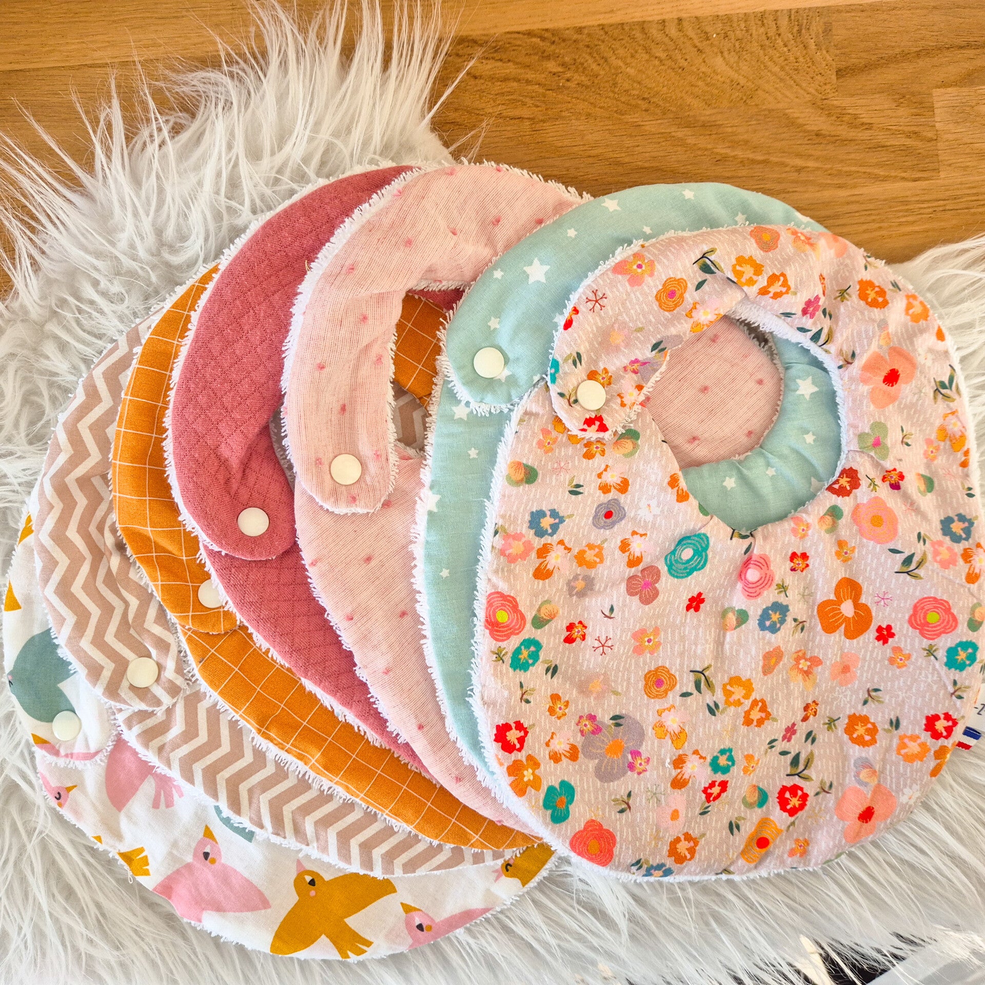 Semainier de bavoir rose