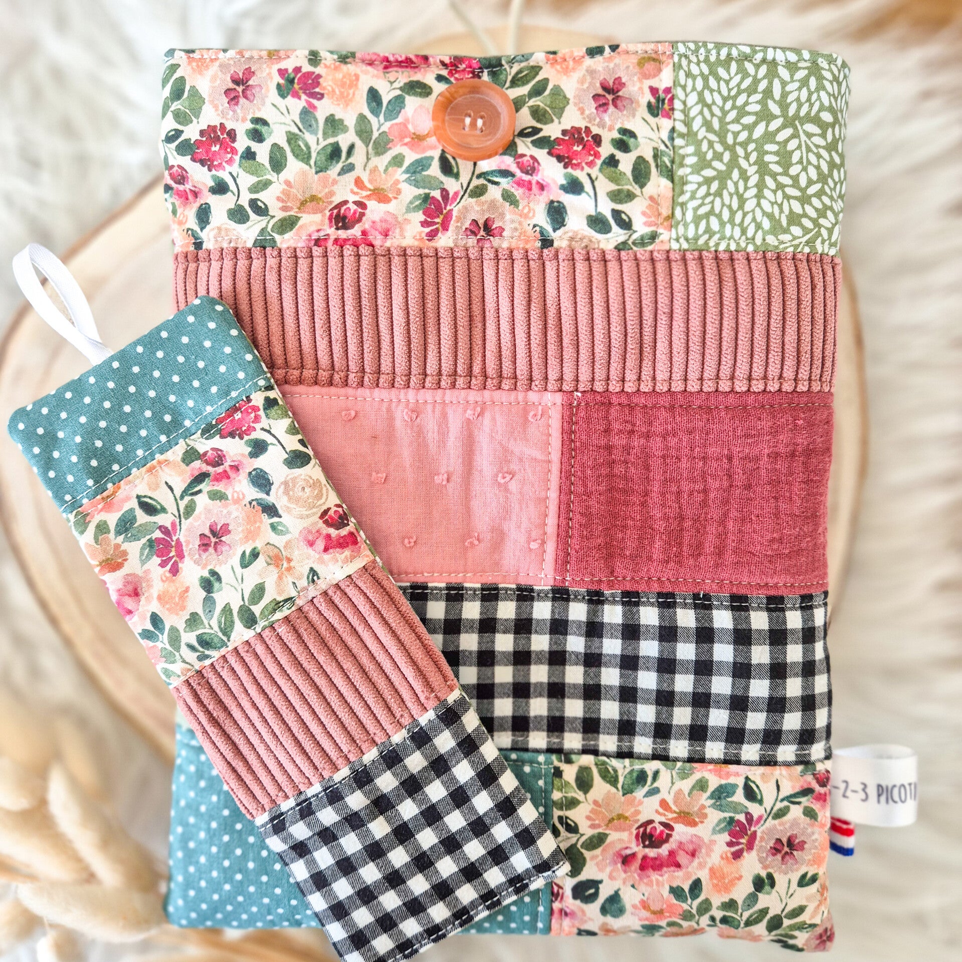 Pochette  livre et son marque page