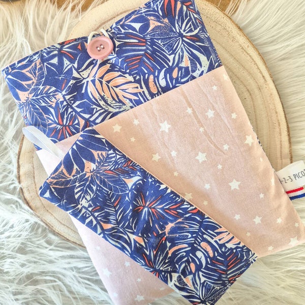 Pochette livre et son marque page