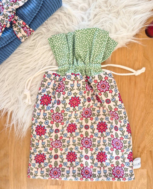Sac pochon doublé.
