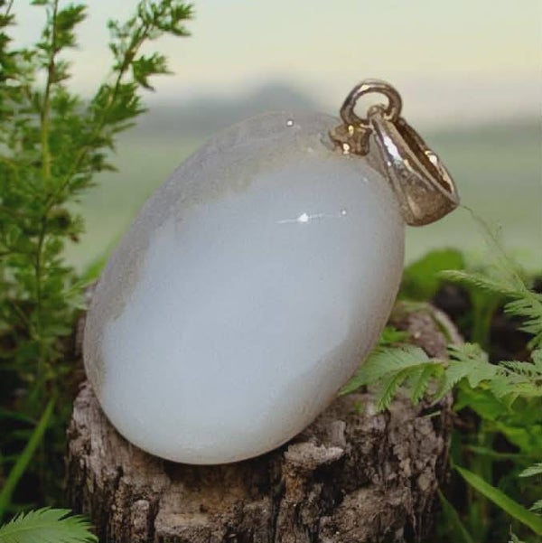 Chalcedoon Hanger 02