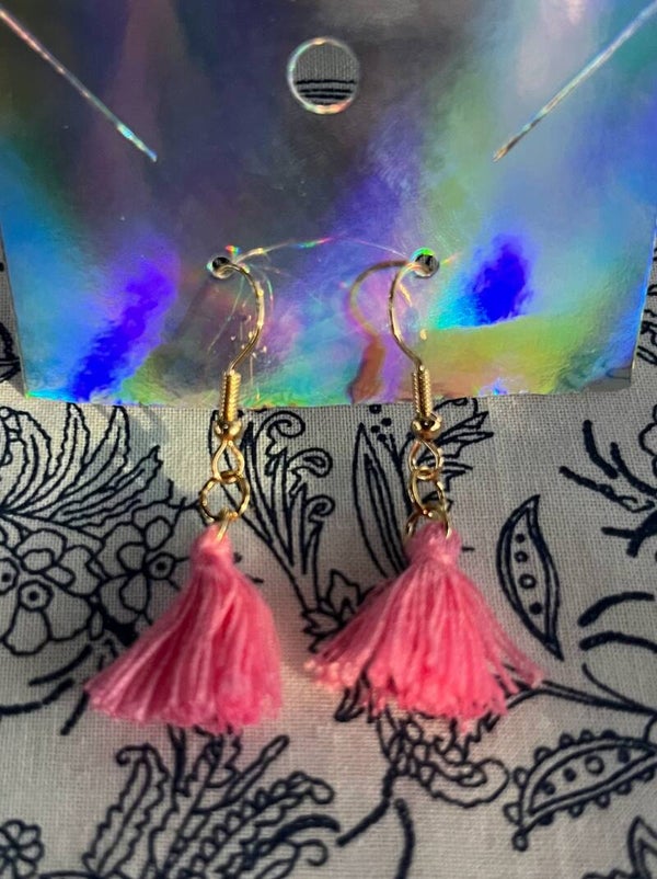 Girl Pom-Pom Earring
