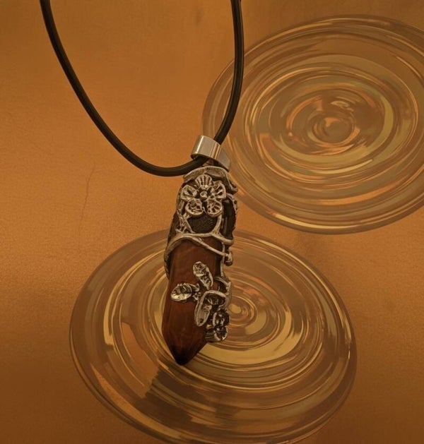 Amber Pendant / Pendulum