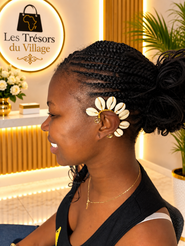 Bijou d’oreille « Couronne de Cauris » 🤍✨