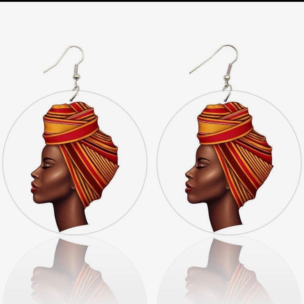 Boucles d’oreilles : dame au foulard