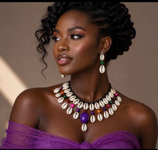 Ensemble collier et boucles d’oreilles cauris multi