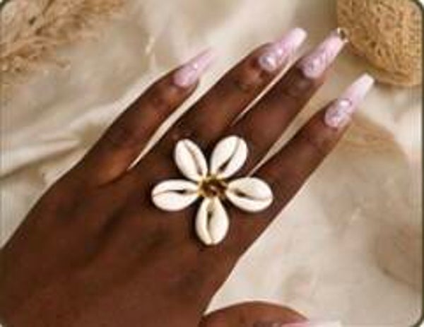 Bague Fleur de Cauris 🤍🌸