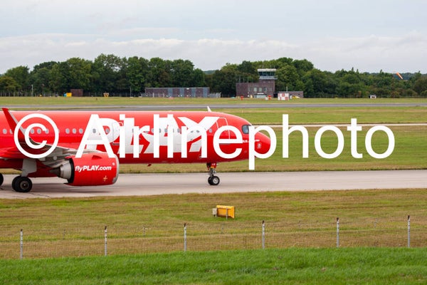 TF-PLB  Airbus A321-251N  Play Airlines close up