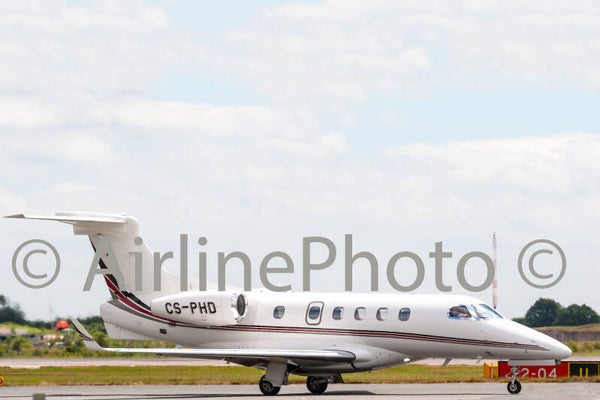 CS-PHD Embraer Phenom 300 NetJets