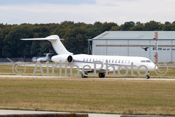 N2335Z 2023 BOMBARDIER INC BD-700-2A12 owned by PZ GLOBAL LLC
