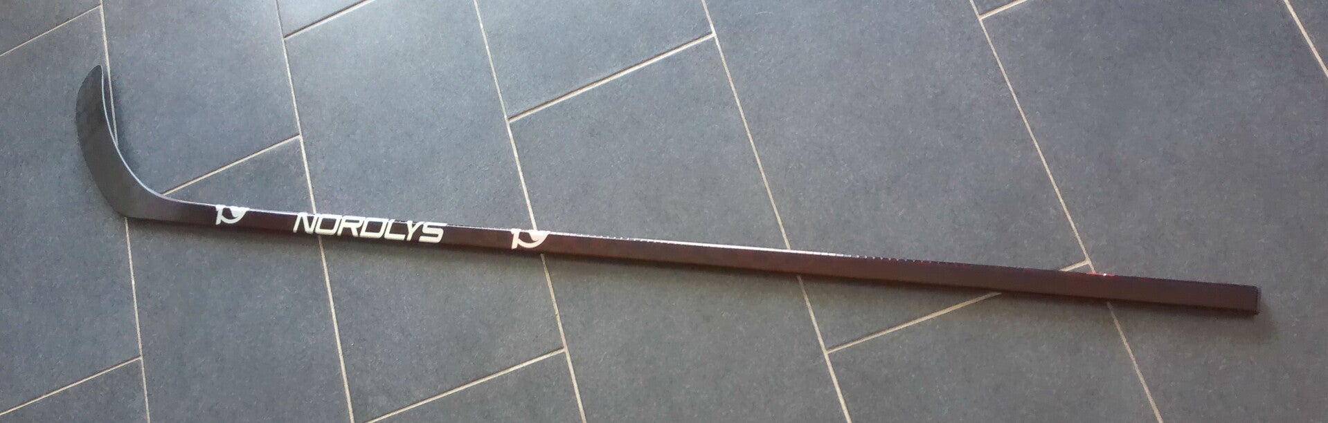 NORDLYS SR375, L92, Flex 75 Rot