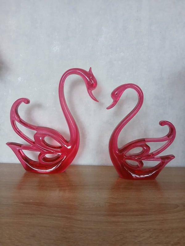 Schwanen Paar versch. Farben