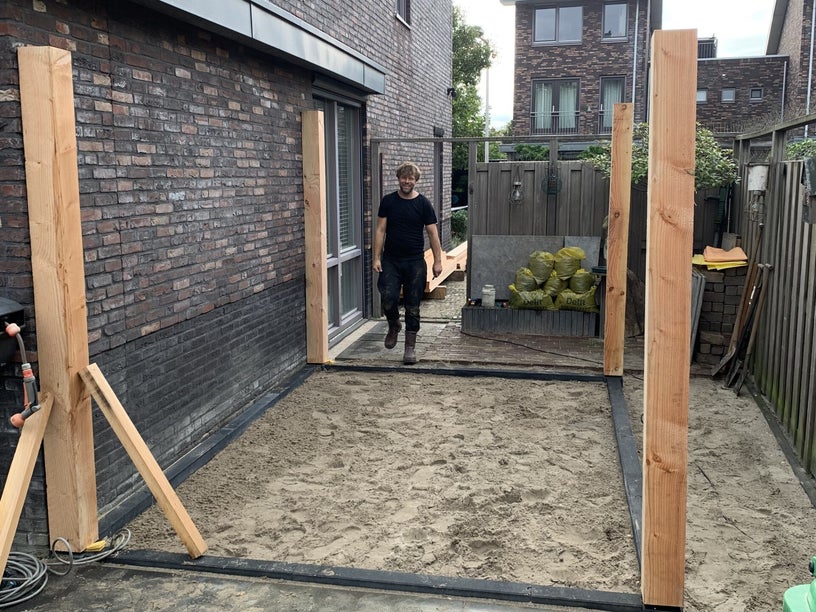Douglas tuinhuis bouwpakket samen bouwen met een vakman