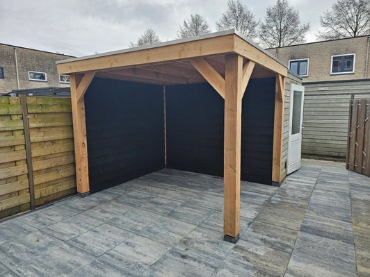 Compacte Douglas overkapping 3x3 compleet geplaatst