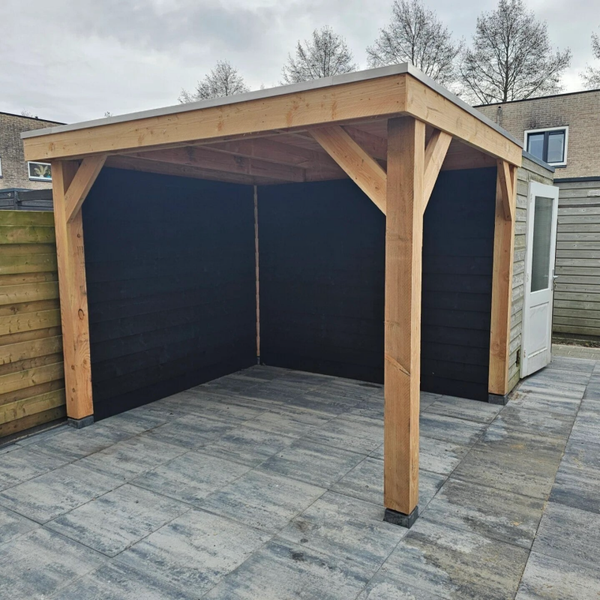 Douglas Overkapping 300 x 300 cm met plat dak. in vele maten leverbaar! Prachtige overkapping | In vele uitvoeringen en maten leverbaar | zwarte of douglas kleur wanden | ook verticale bekleding mogelijk | standaard met alu strakke daktrim of zwarte trim