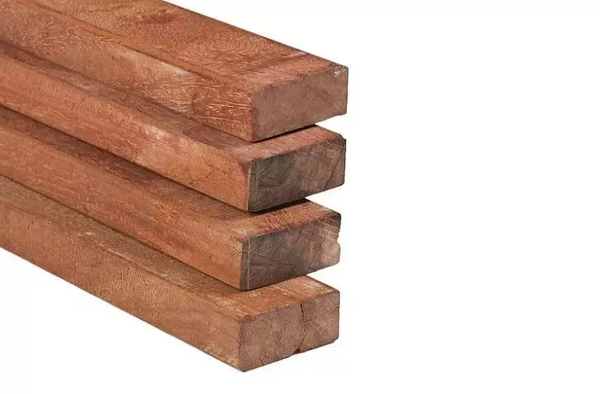 Hardhouten geschaafde ligger 45 x 70 mm