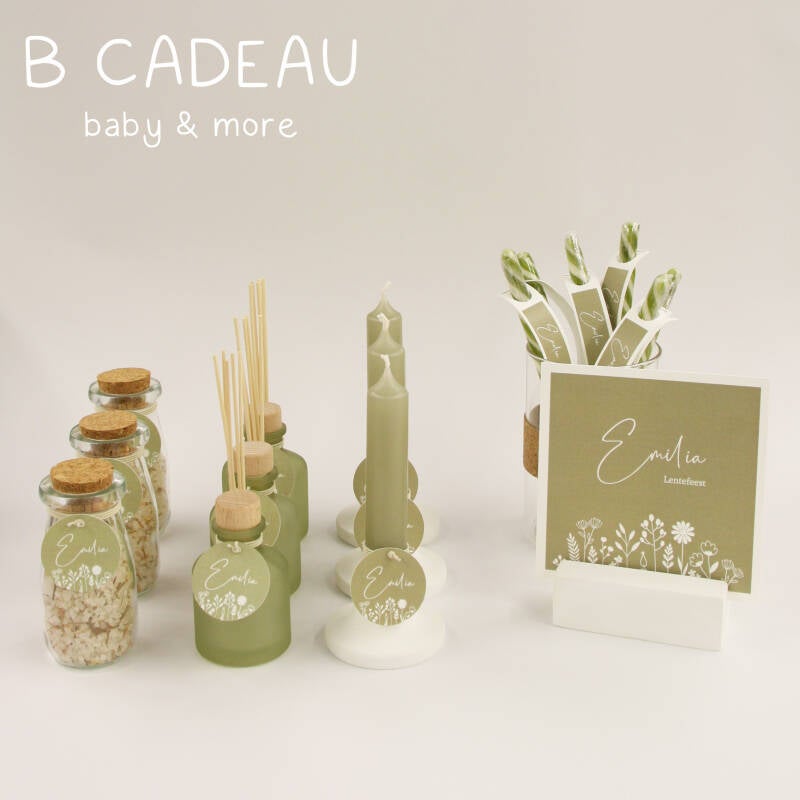 Communie of doopsuiker collectie met groene bloemen