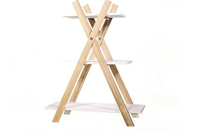 Rekje met 3 witte plankjes