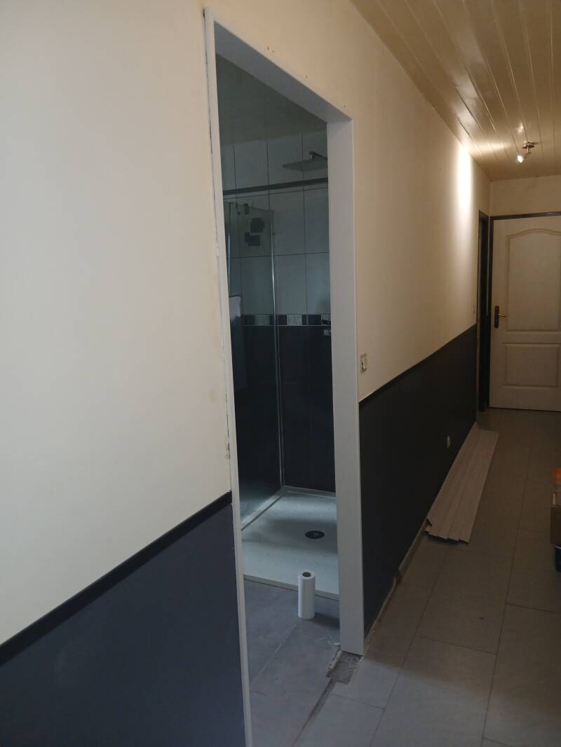 1000017873-standard.jpg