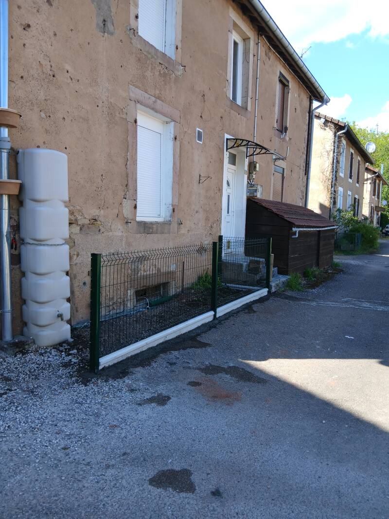 Pose grillage au environ de Lure 70200