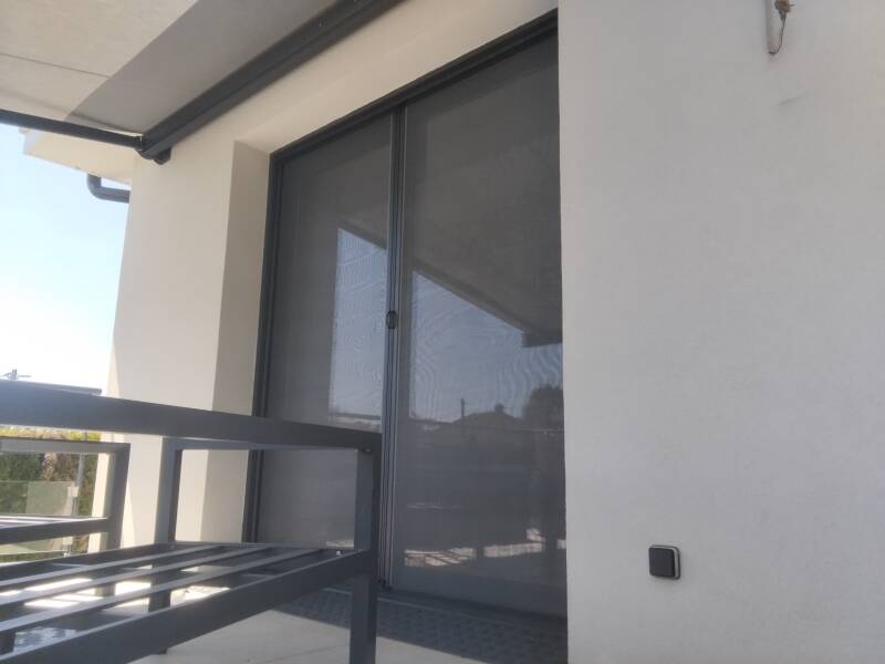 Pose de moustiquaire secteur Lure 70200
