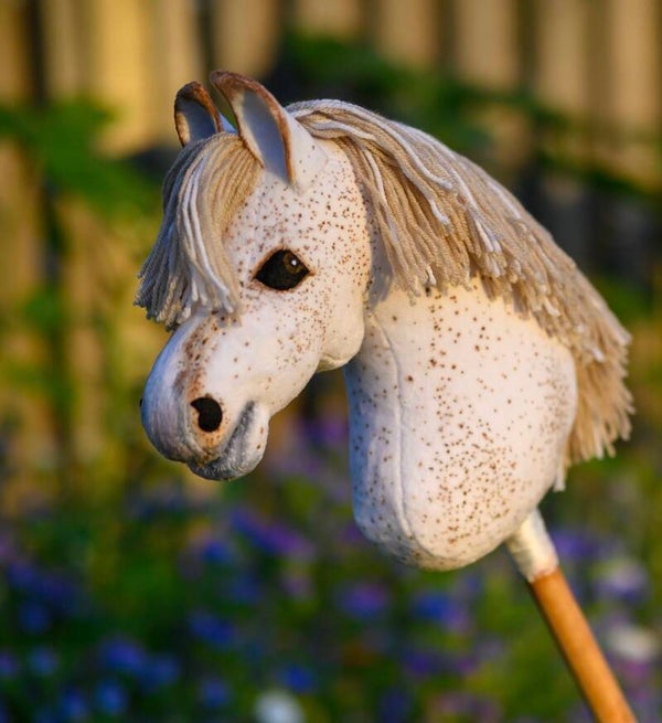 Custom hobbyhorse size M vlekken patroon