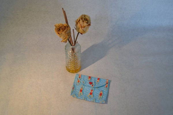 🏊‍♀️ Pochette à Savon – Motif Nageuses Rétro