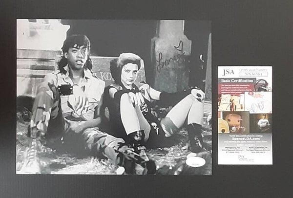 Linnea Quigley as Trash, Return of the Living Dead