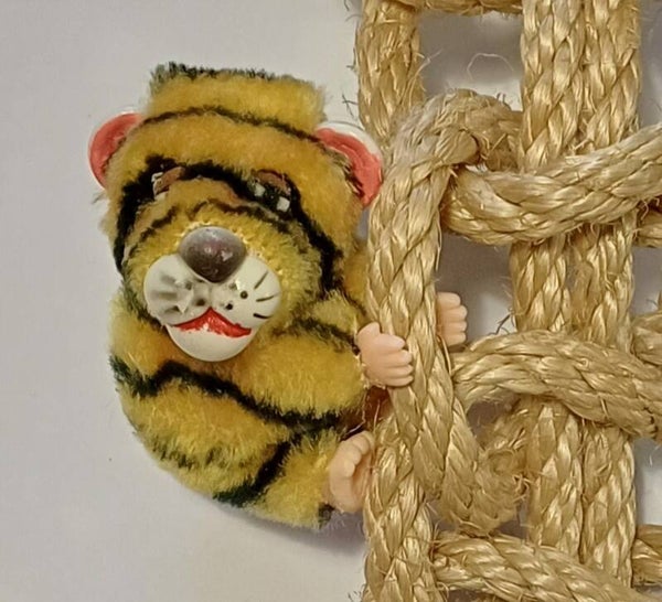 Vintage Tijgertje 2 knijpbeestje/poppetje jaren 80