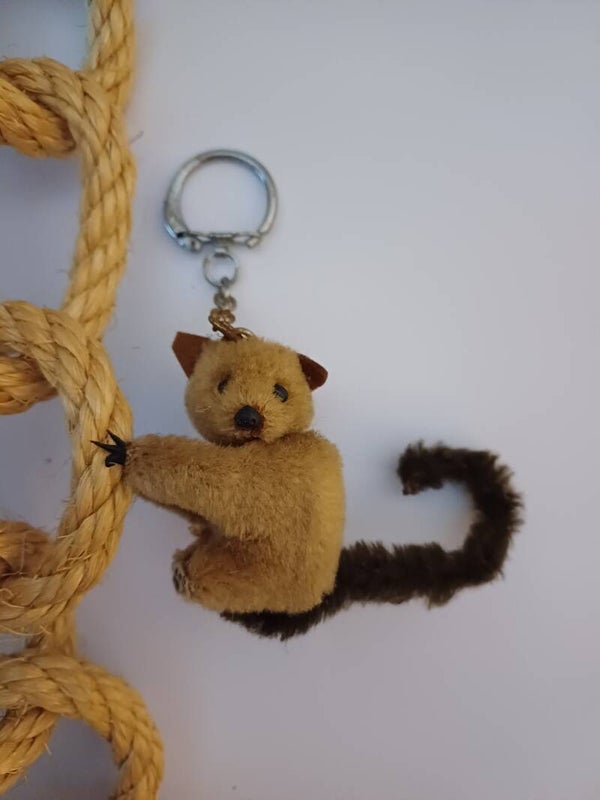 Vintage Wasbeer Sleutelhanger Knijpbeestje/poppetje jaren 80