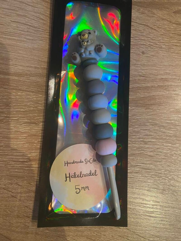 Häkelnadel Bären Mama grau 5mm