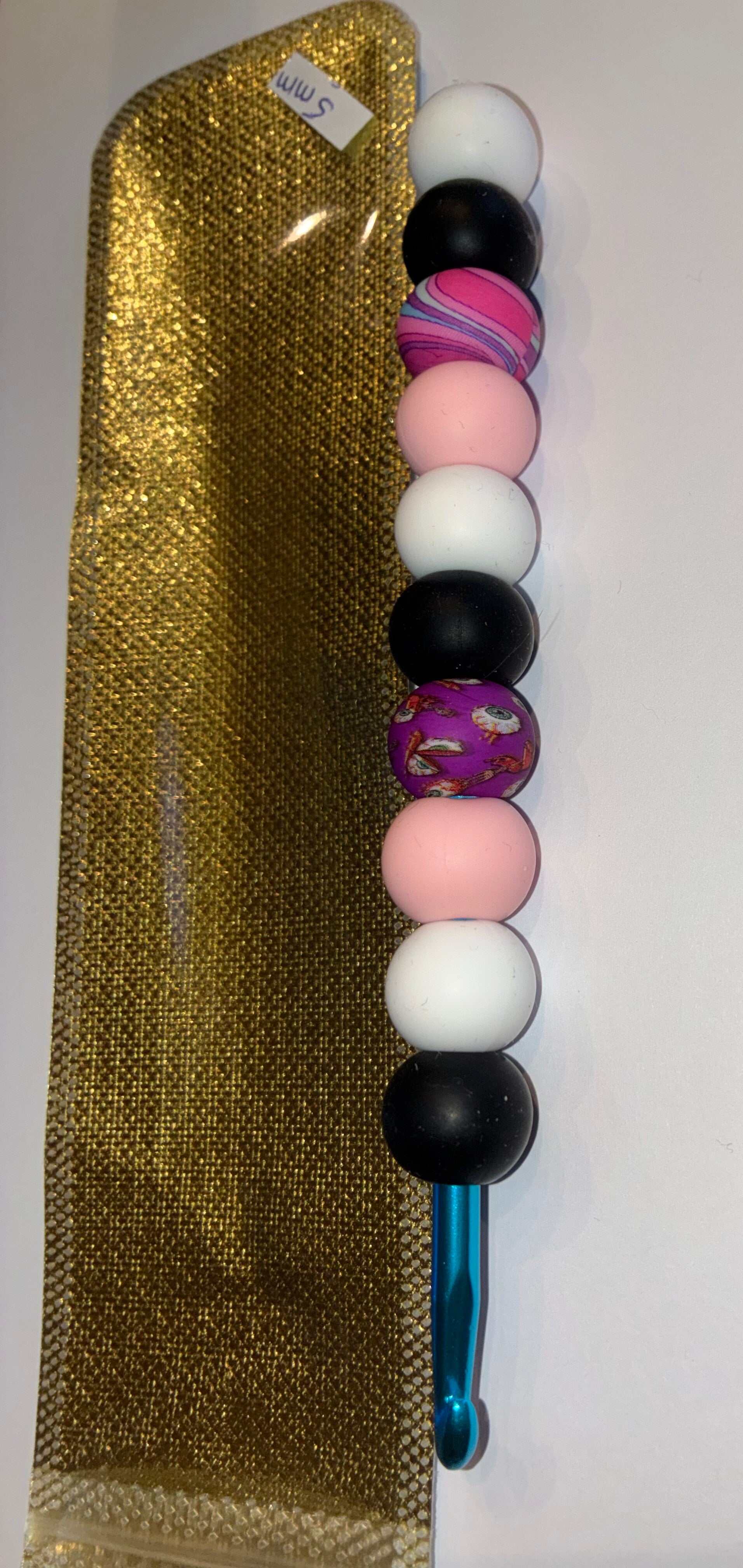 Häkelnadel 5mm schwarz weiß pink