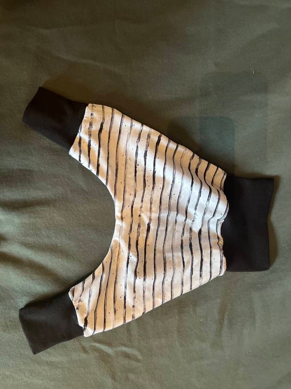 Pumphose gestreift Schwarz Größe 68/74