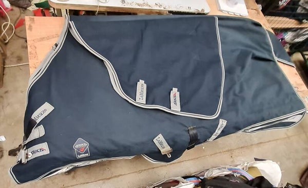 6ft LeMieux 100g Detachable Neck Turnout Rug- Preloved