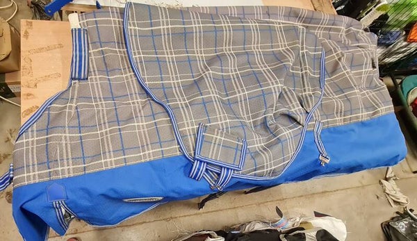 6'9 Weatherbeeta Comfitec Premier detachable neck Heavy Turnout Rug - Preloved