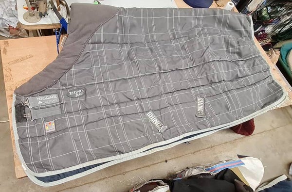5'6 Horseware Rhino Stable Rug - Preloved