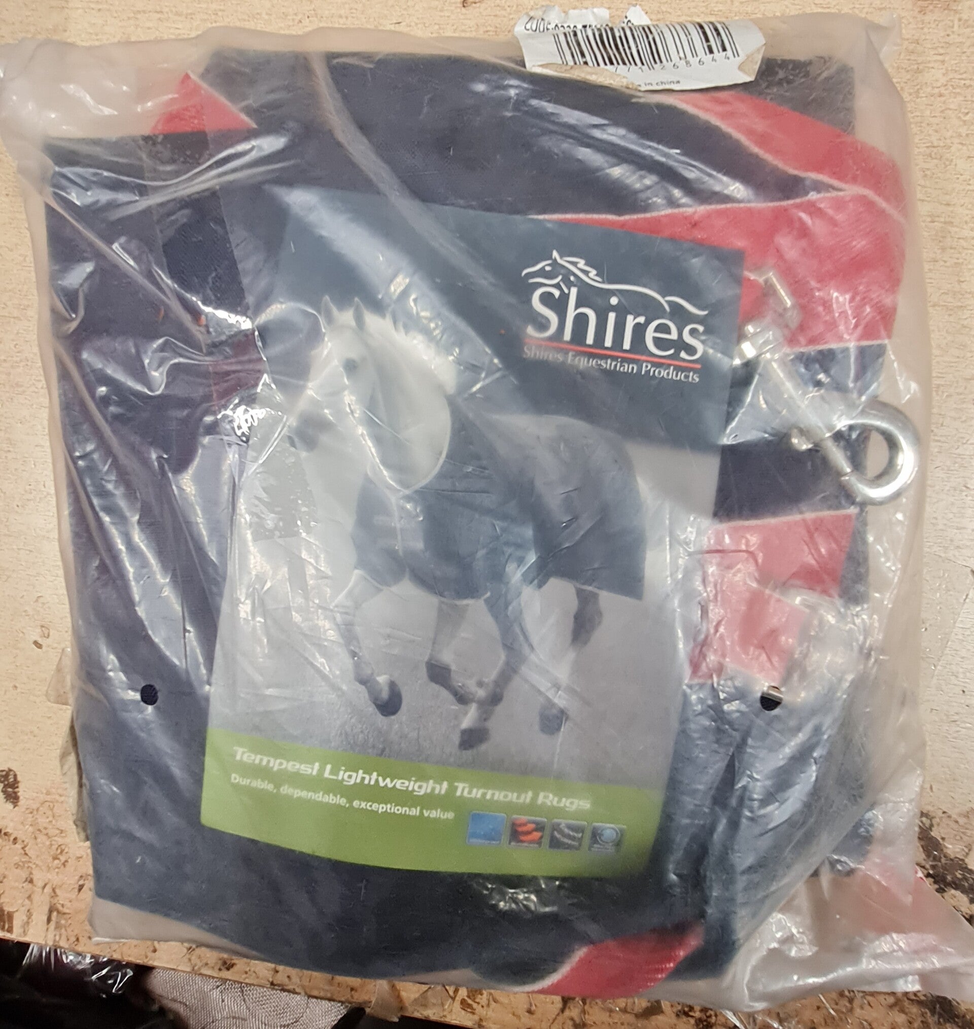 4'6 Shires Tempest 0g Fil Standard Neck Turnout Rug  - Bag Tatty