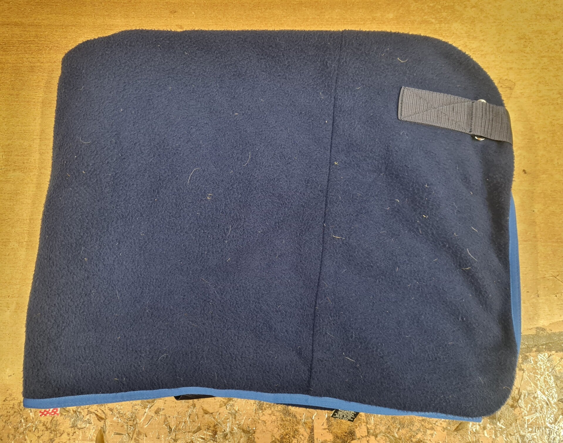 6'3 Hy Navy Fleece Rug - Preloved