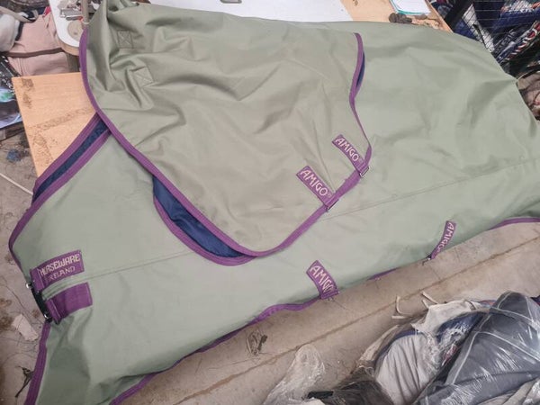 7ft Horseware Amigo Hero 200g Detachable Neck Turnout Rug  - Preloved