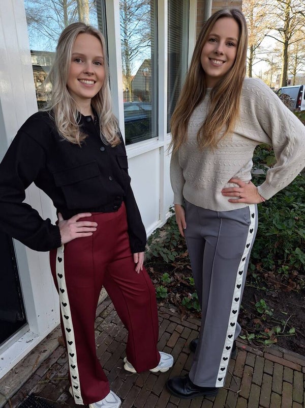 JOGGER MET HARTJES - GRIJS