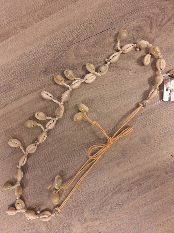 SCHELPJESRIEM 135 CM